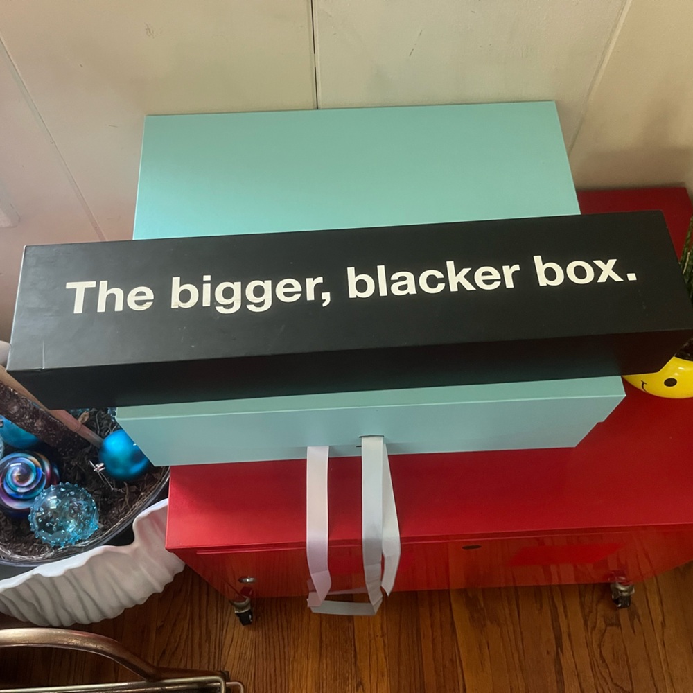 Cards against Humanity Bigger Blacker Box